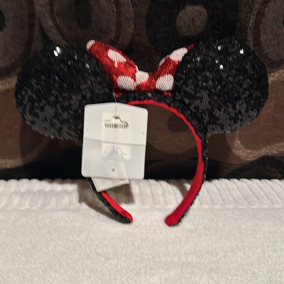 DISNEYPARKS EXCLUSIVE LOUNGEFLY MINNIE EARS SEQUINED BACKPACK HEADBAND COMBO - Picture 12 of 15